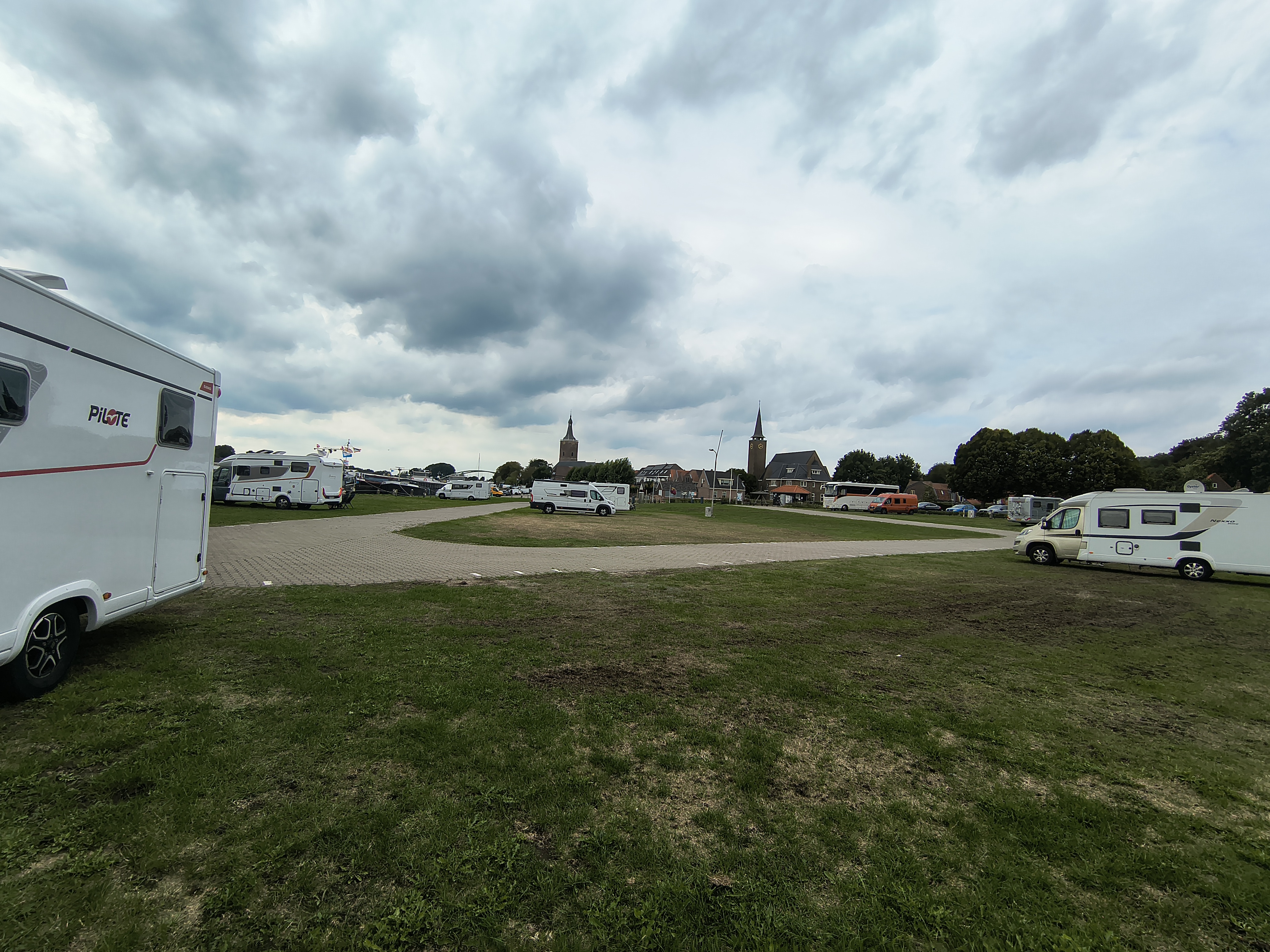 CamperParkingHasselt.NL