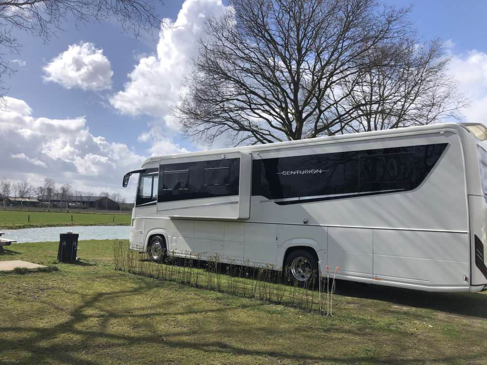 Camperparc Stee in Lhee